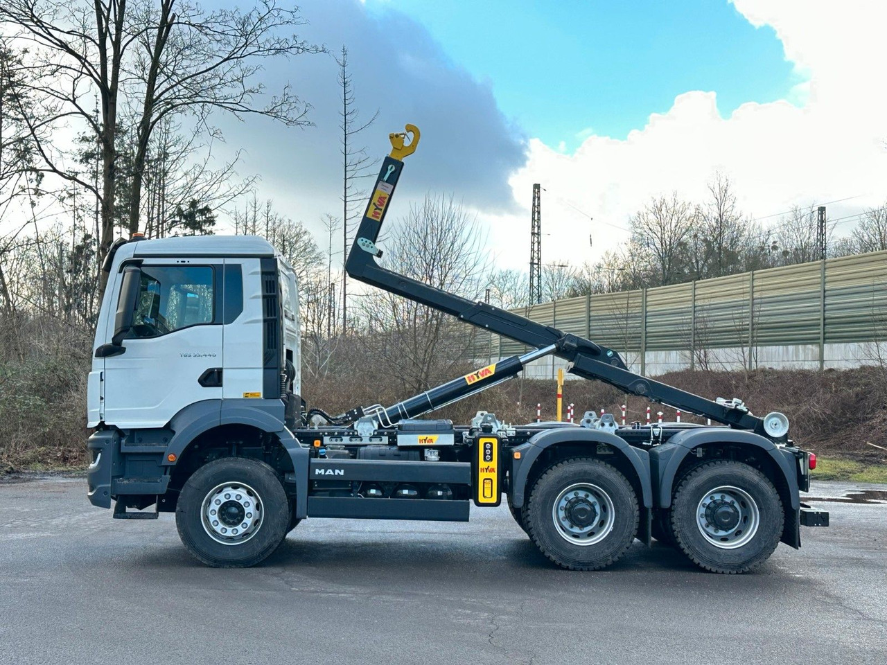 MAN TGS 33.440 6x4 Euro6e Abrollkipper Hyva - Kotalni prekucni tovornjak, Tovornjak z dvigalom: slika 3 MAN TGS 33.440 6x4 Euro6e Abrollkipper Hyva - Kotalni prekucni tovornjak, Tovornjak z dvigalom: slika 3