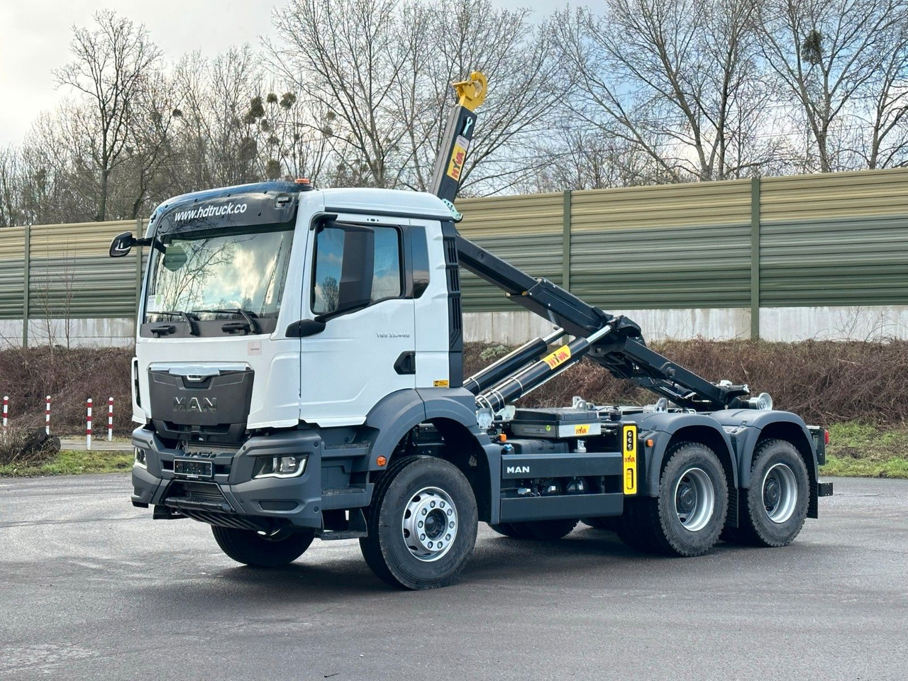 MAN TGS 33.440 6x4 Euro6e Abrollkipper Hyva - Kotalni prekucni tovornjak, Tovornjak z dvigalom: slika 2 MAN TGS 33.440 6x4 Euro6e Abrollkipper Hyva - Kotalni prekucni tovornjak, Tovornjak z dvigalom: slika 2