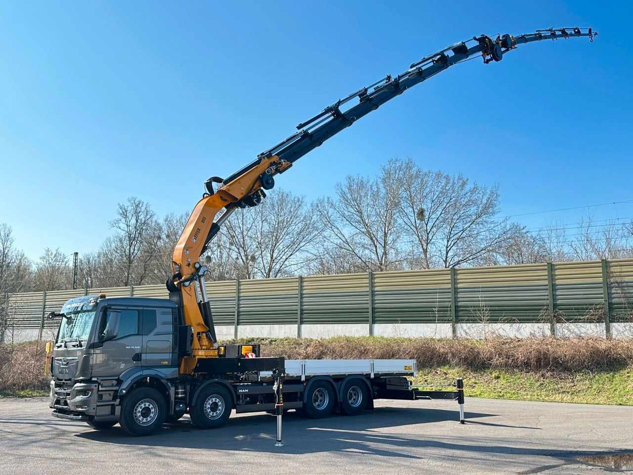 MAN TGS 35.520 8X4 TG 3 EFFER 955-8s +Jib 6sAUTOKRAN - Tovornjak z dvigalom: slika 4 MAN TGS 35.520 8X4 TG 3 EFFER 955-8s +Jib 6sAUTOKRAN - Tovornjak z dvigalom: slika 4