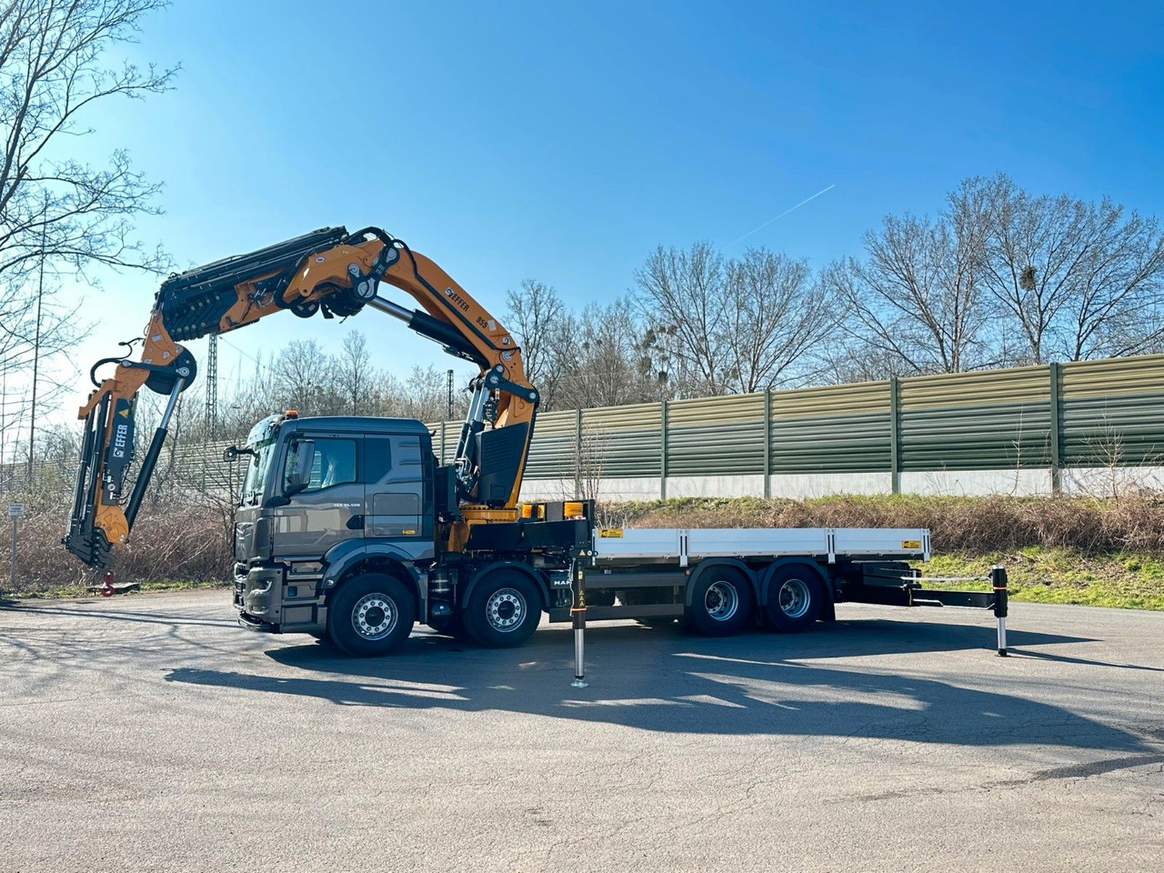 MAN TGS 35.520 8X4 TG 3 EFFER 955-8s +Jib 6sAUTOKRAN - Tovornjak s kesonom, Tovornjak z dvigalom: slika 3 MAN TGS 35.520 8X4 TG 3 EFFER 955-8s +Jib 6sAUTOKRAN - Tovornjak s kesonom, Tovornjak z dvigalom: slika 3