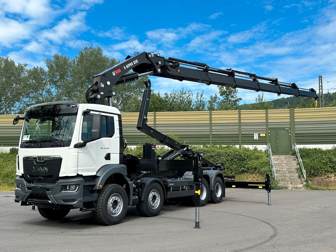 MAN TGS 35.520 8x4 Abrollkipper + Kran HIAB 658E6 - Kotalni prekucni tovornjak, Tovornjak z dvigalom: slika 1 MAN TGS 35.520 8x4 Abrollkipper + Kran HIAB 658E6 - Kotalni prekucni tovornjak, Tovornjak z dvigalom: slika 1
