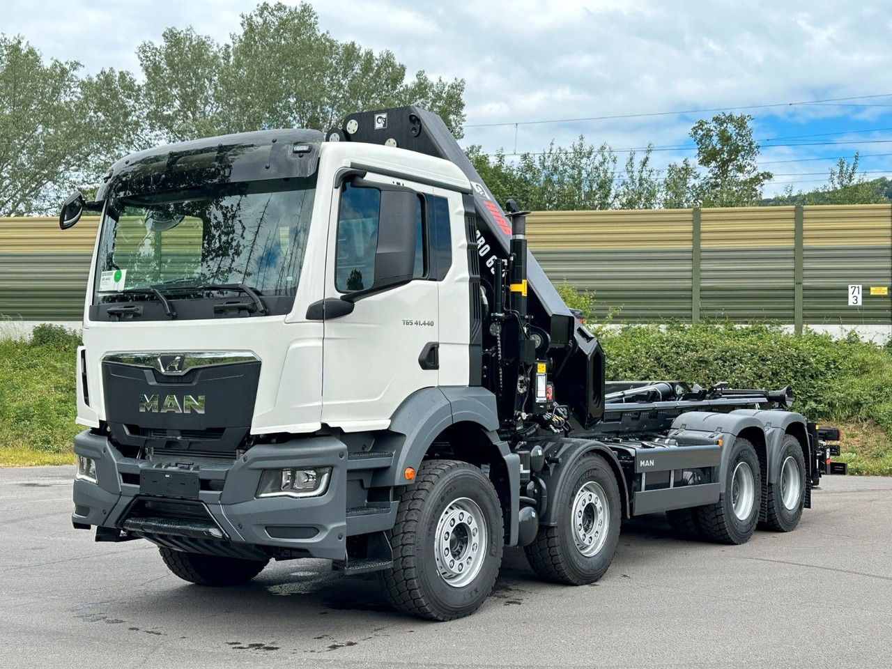 MAN TGS 35.520 8x4 Abrollkipper + Kran HIAB 658E6 - Kotalni prekucni tovornjak, Tovornjak z dvigalom: slika 2 MAN TGS 35.520 8x4 Abrollkipper + Kran HIAB 658E6 - Kotalni prekucni tovornjak, Tovornjak z dvigalom: slika 2