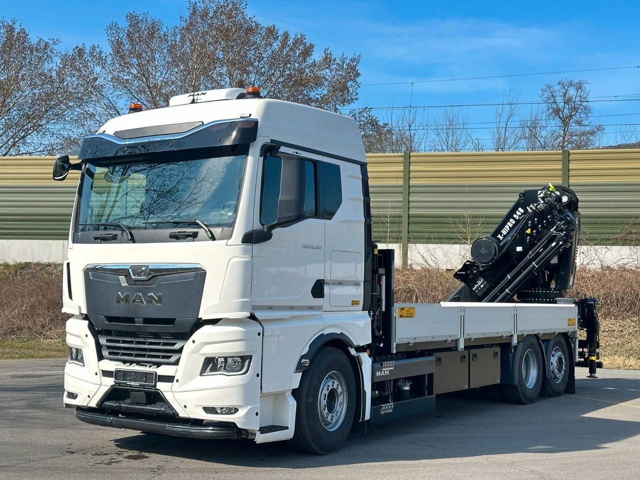 MAN TGX 26.520 TG3 Retarder / 6X2 Hiab 548 E 8 - Tovornjak z dvigalom: slika 2 MAN TGX 26.520 TG3 Retarder / 6X2 Hiab 548 E 8 - Tovornjak z dvigalom: slika 2