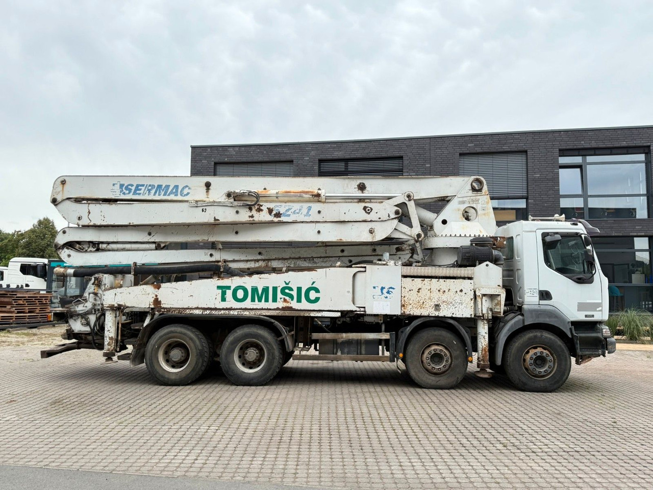 Renault Kerax 420 dci Sermac 41m Betonpumpe - Črpalka za beton: slika 5 Renault Kerax 420 dci Sermac 41m Betonpumpe - Črpalka za beton: slika 5