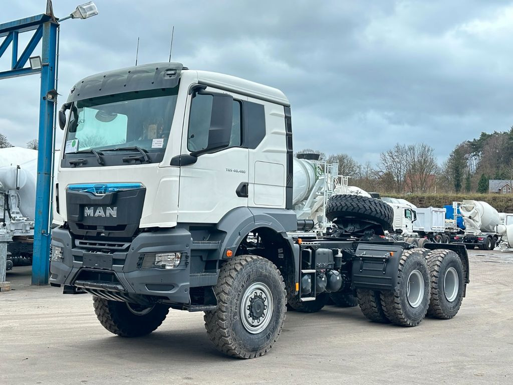 MAN TGS 40.480 6x6 BB SA HEAVY DUTY TRACTOR - Vlačilec: slika 1 MAN TGS 40.480 6x6 BB SA HEAVY DUTY TRACTOR - Vlačilec: slika 1