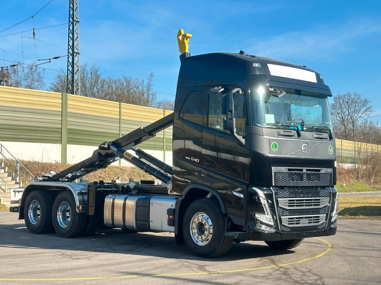 Volvo FH 540 6x4 Abrollkipper Hyva 20-60 - Kotalni prekucni tovornjak, Tovornjak z dvigalom: slika 1 Volvo FH 540 6x4 Abrollkipper Hyva 20-60 - Kotalni prekucni tovornjak, Tovornjak z dvigalom: slika 1