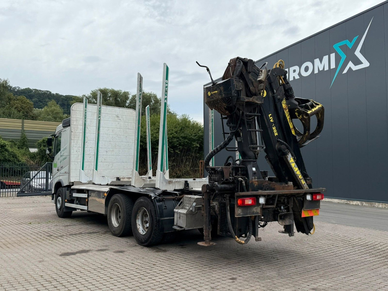Volvo FH500 6X4 LIV 120 Z Kurzholz - Tovornjak za prevoz lesa: slika 4 Volvo FH500 6X4 LIV 120 Z Kurzholz - Tovornjak za prevoz lesa: slika 4