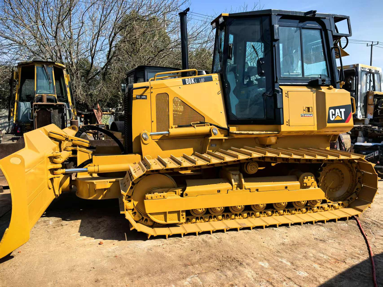 CATERPILLAR D6K - Buldožer: slika 1 CATERPILLAR D6K - Buldožer: slika 1