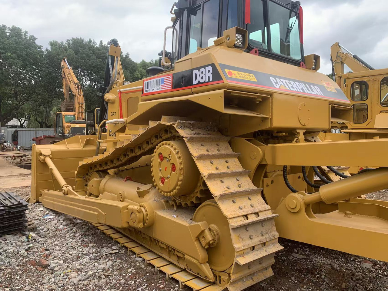 CATERPILLAR D8R - Buldožer: slika 2 CATERPILLAR D8R - Buldožer: slika 2