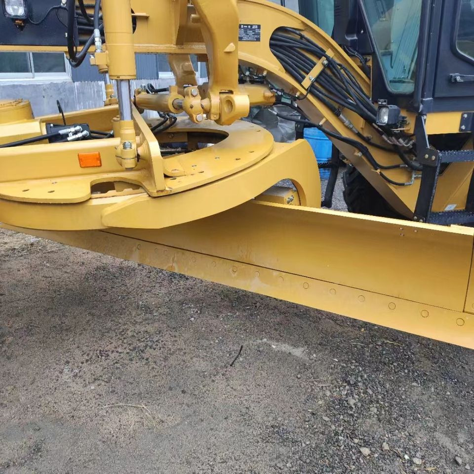 Hot Sale Used CAT 120GC Grader Construction Machinery High Quality CAT Grader - Greder: slika 4 Hot Sale Used CAT 120GC Grader Construction Machinery High Quality CAT Grader - Greder: slika 4