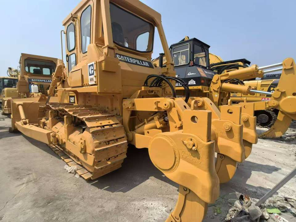 Hot Sale Used CAT Bulldozer D7G in Good Condition Second-hand Caterpillar Bulldozer D7G Construction Machinery - Buldožer: slika 4 Hot Sale Used CAT Bulldozer D7G in Good Condition Second-hand Caterpillar Bulldozer D7G Construction Machinery - Buldožer: slika 4