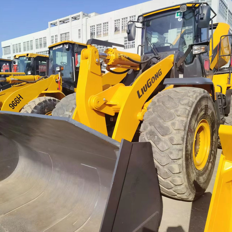 LiuGong LG 870H Hot Selling Good Condition Low Price China Used Loader Used Construction Equipment Second-hand - Kolesni nakladalec: slika 1 LiuGong LG 870H Hot Selling Good Condition Low Price China Used Loader Used Construction Equipment Second-hand - Kolesni nakladalec: slika 1