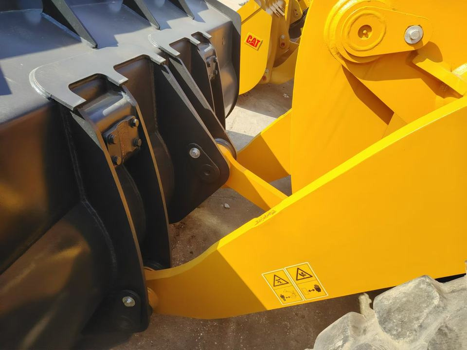 Liugong 870H Used Wheel Loader Good Working Condition Strong Energy Construction Machine for Sale - Kolesni nakladalec: slika 3 Liugong 870H Used Wheel Loader Good Working Condition Strong Energy Construction Machine for Sale - Kolesni nakladalec: slika 3
