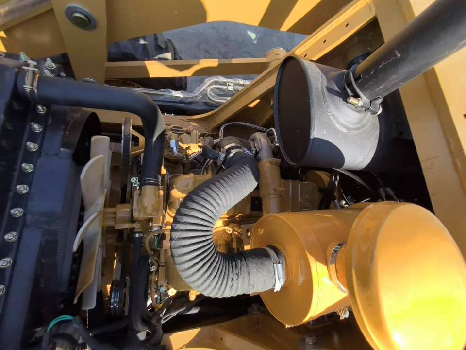 Used Caterpillar 2024 Year Low Hours 420f 420f2 420e 416e Secondhand Cat 420f with 20 Hours in Stock - Bager nakladalec: slika 5 Used Caterpillar 2024 Year Low Hours 420f 420f2 420e 416e Secondhand Cat 420f with 20 Hours in Stock - Bager nakladalec: slika 5