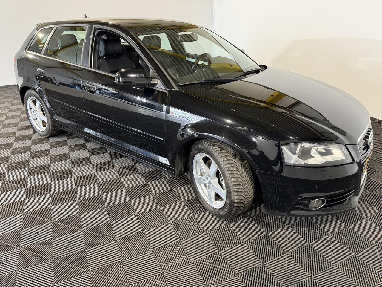Audi A3 Sportback 1.2 TFSI S Line 35-ZGK-9 288.082 km - Avtomobil: slika 3 Audi A3 Sportback 1.2 TFSI S Line 35-ZGK-9 288.082 km - Avtomobil: slika 3