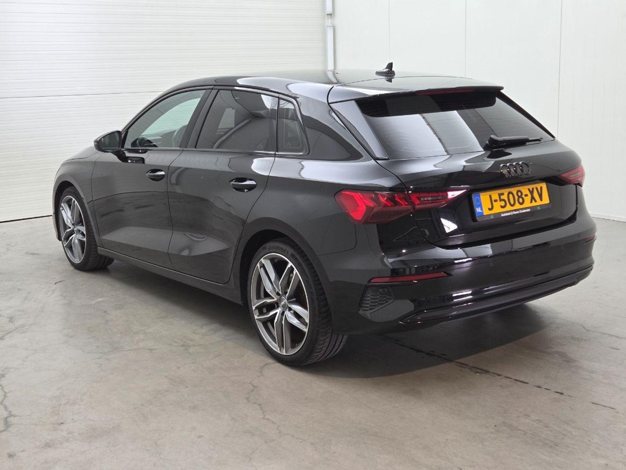 Audi A3 Sportback 35 TFSI Business edition Automaat | 2020 | 110.743 km | J508XV | NAP: Logisch - Kombilimuzina: slika 3 Audi A3 Sportback 35 TFSI Business edition Automaat | 2020 | 110.743 km | J508XV | NAP: Logisch - Kombilimuzina: slika 3