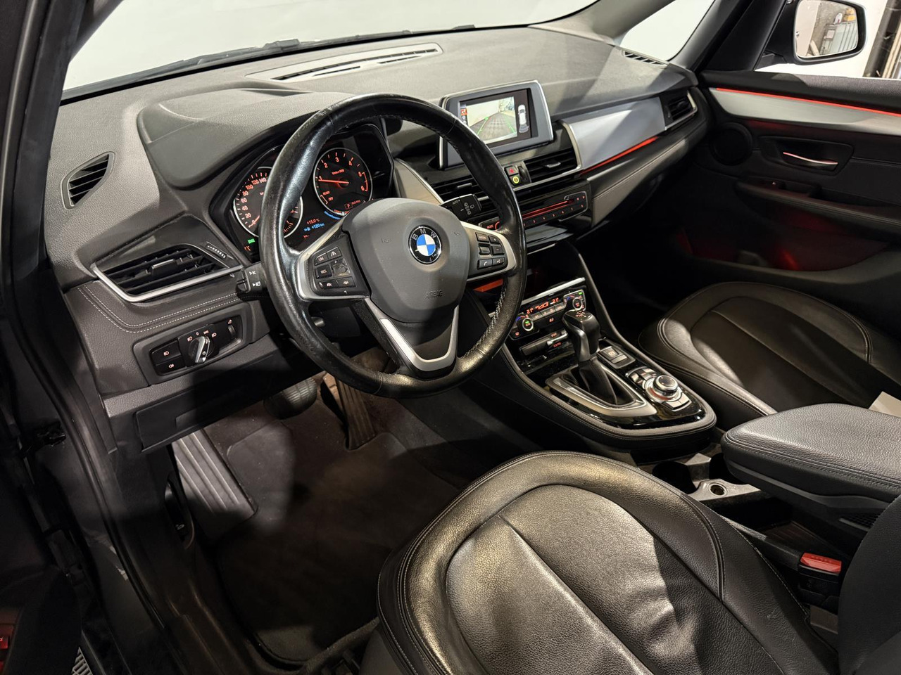 BMW | 2-serie Active Tourer | 218d Corporate Lease Luxury | 2015 | 223.959 km | HG351B | Logisch - Avtomobil: slika 2 BMW | 2-serie Active Tourer | 218d Corporate Lease Luxury | 2015 | 223.959 km | HG351B | Logisch - Avtomobil: slika 2