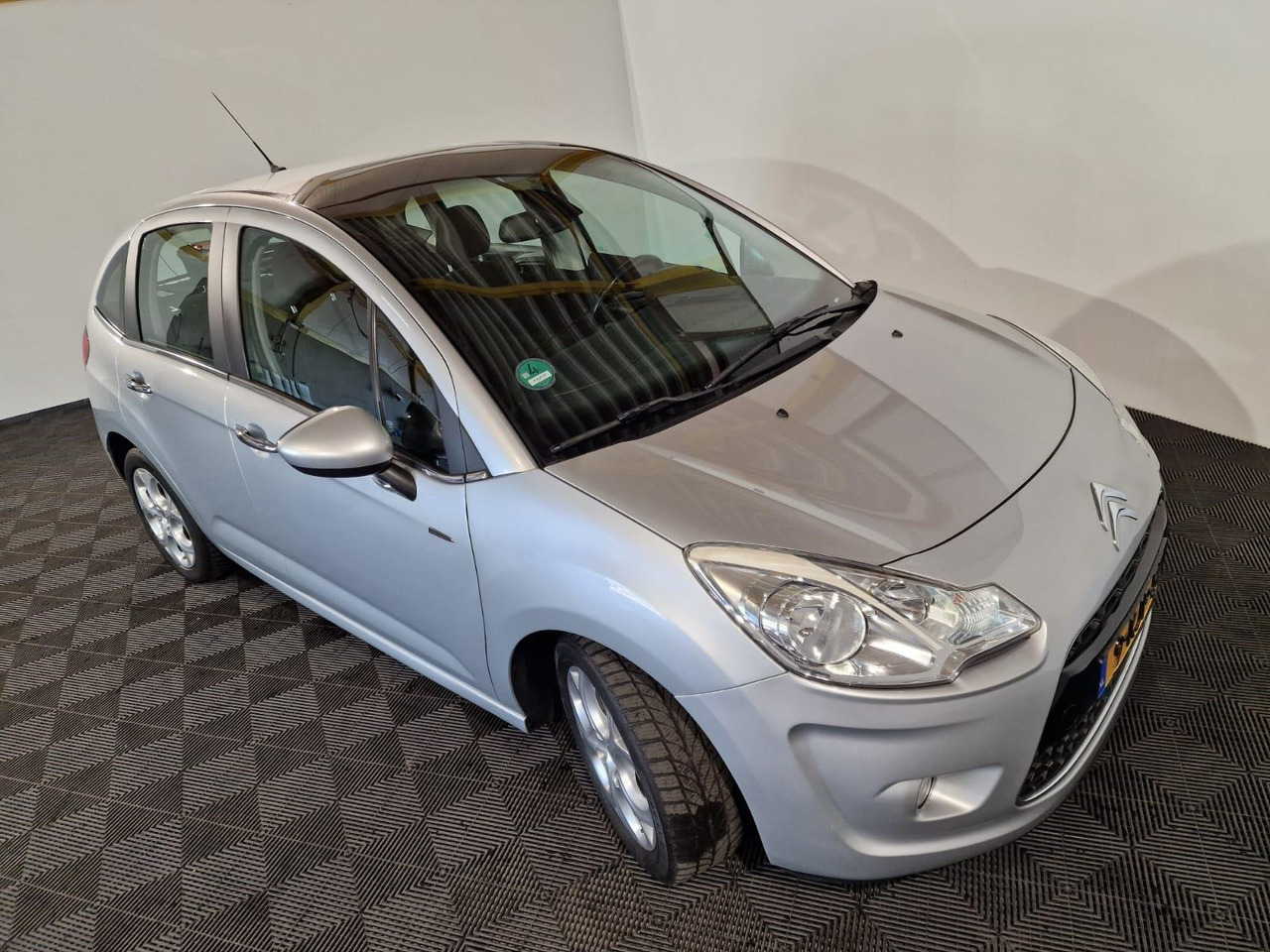 Citroen C3 1.6 Vti 9-KJP-57 193.593 km - Avtomobil: slika 5 Citroen C3 1.6 Vti 9-KJP-57 193.593 km - Avtomobil: slika 5