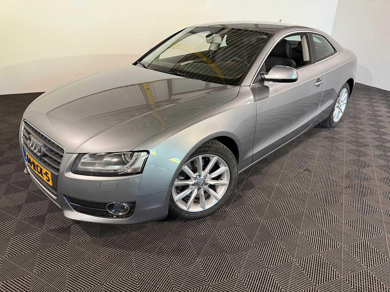 Audi A5 Coupé 2.0 TFSI Pro Line Business 60-RGK-5 233.366 km - Drugi stroj: slika 1 Audi A5 Coupé 2.0 TFSI Pro Line Business 60-RGK-5 233.366 km - Drugi stroj: slika 1