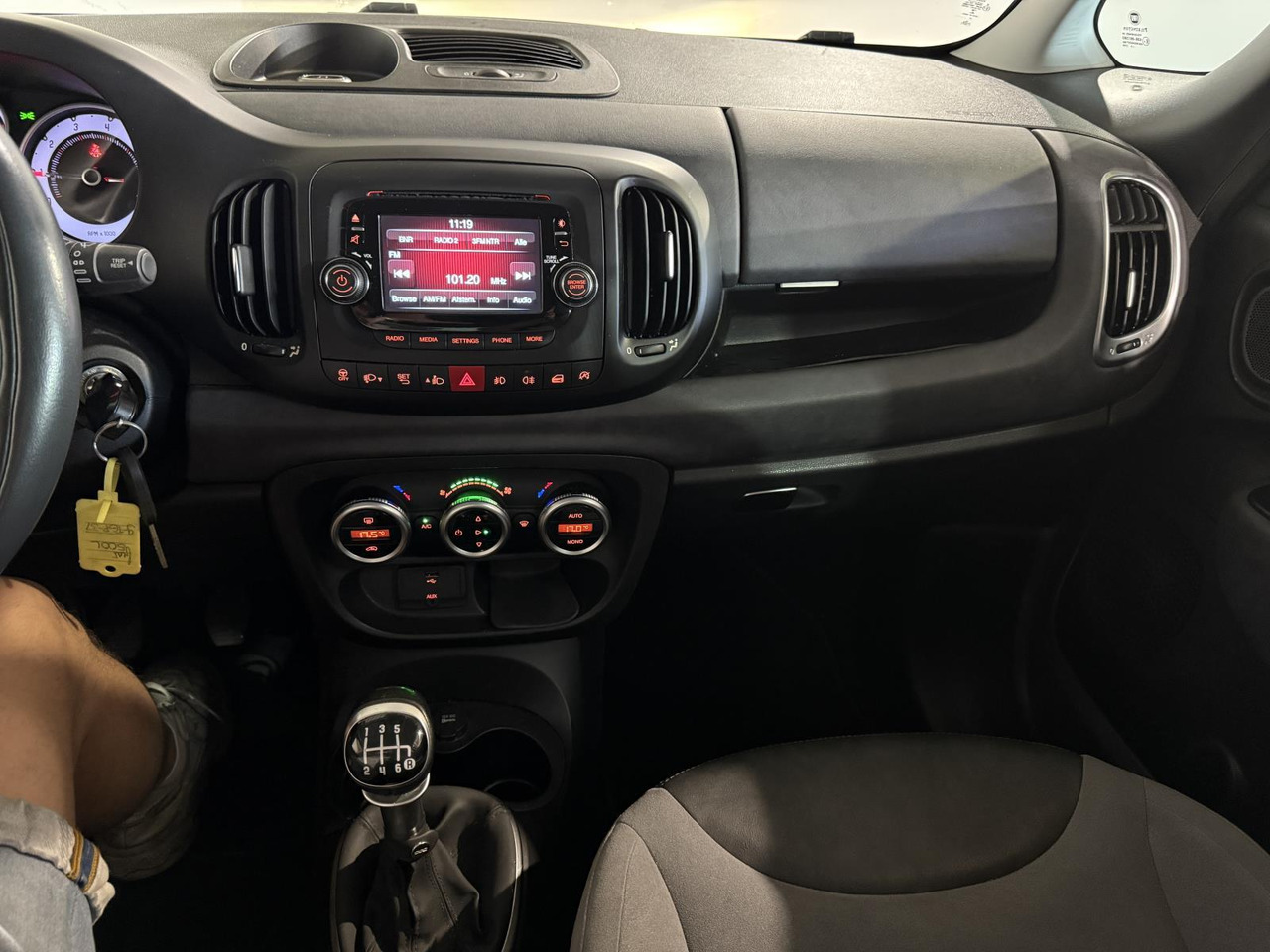 Fiat 500 L Living 0.9 TwinAir Lounge 7p. 9-TGP-37 172.608 km - Avtomobil: slika 4 Fiat 500 L Living 0.9 TwinAir Lounge 7p. 9-TGP-37 172.608 km - Avtomobil: slika 4