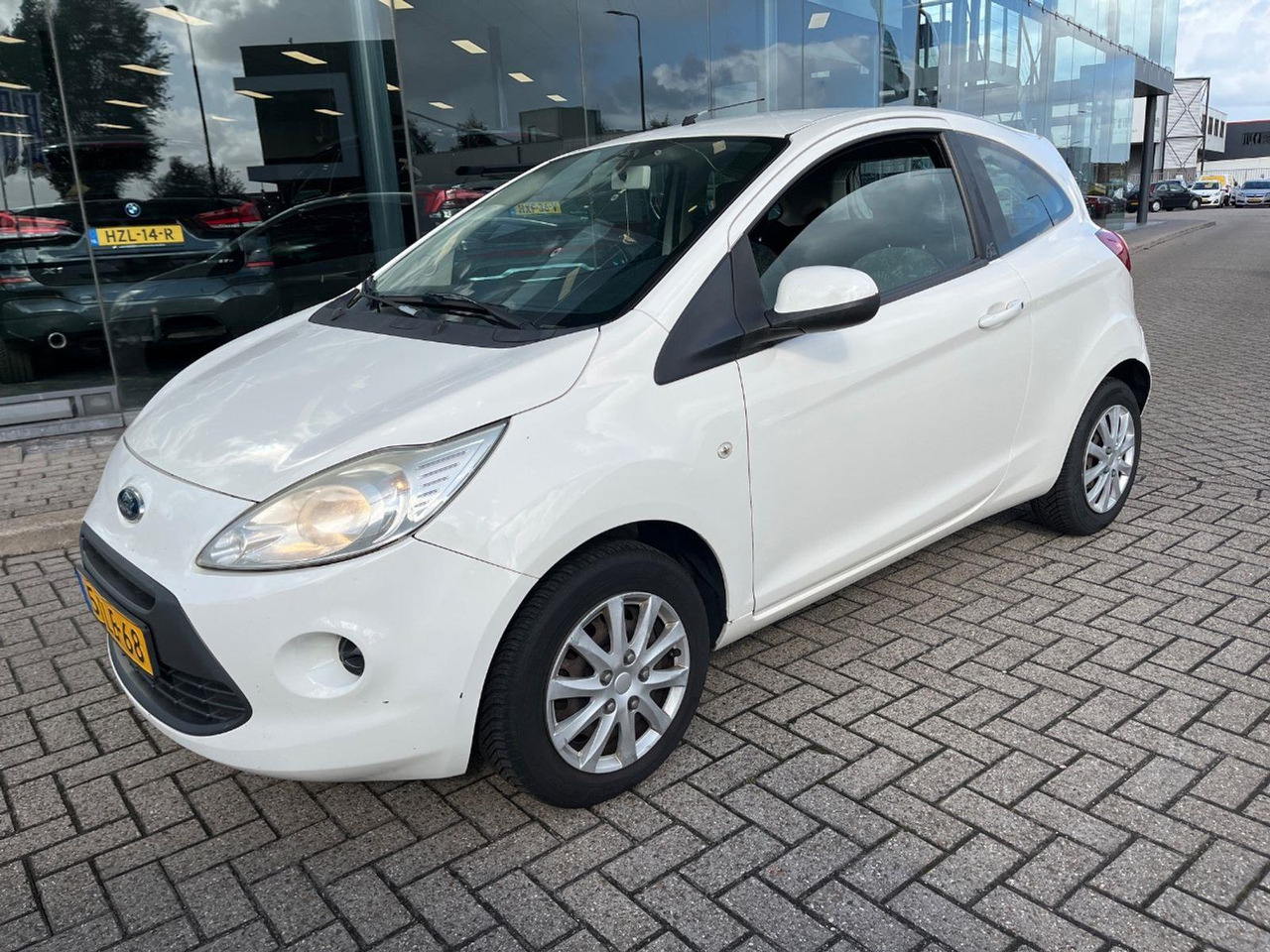 Ford Ka 1.2 Limited | 2011 | 142.277 km | 5TLB68 | NAP: Geen oordeel - Kombilimuzina: slika 1 Ford Ka 1.2 Limited | 2011 | 142.277 km | 5TLB68 | NAP: Geen oordeel - Kombilimuzina: slika 1