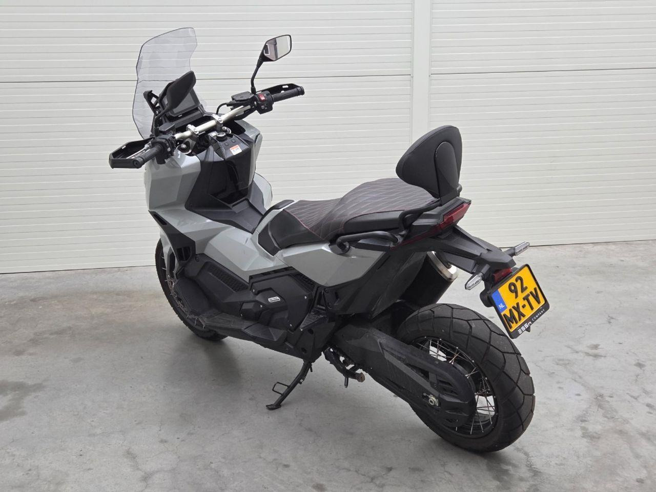 Honda Scooter NC 750 X - ADV | 2023 | Automaat | 6.805 km | 92MXTV - Avtomobil: slika 3 Honda Scooter NC 750 X - ADV | 2023 | Automaat | 6.805 km | 92MXTV - Avtomobil: slika 3