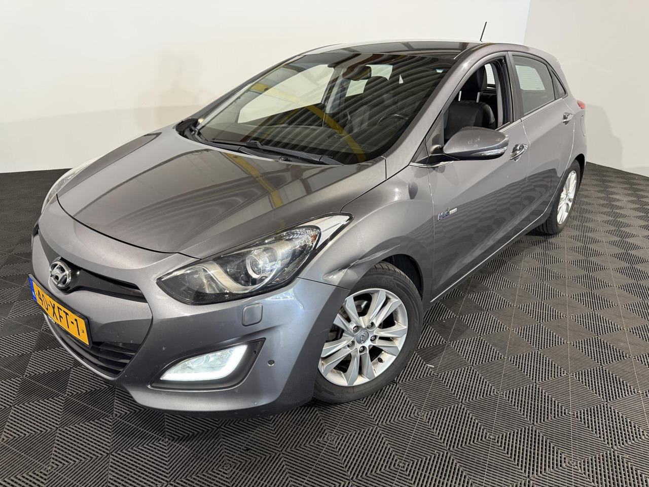 Hyundai | i30 | 1.6 GDI i-Catcher | 2012 | 287.418 km | 40XFT1 | Logisch - Kombilimuzina: slika 1 Hyundai | i30 | 1.6 GDI i-Catcher | 2012 | 287.418 km | 40XFT1 | Logisch - Kombilimuzina: slika 1