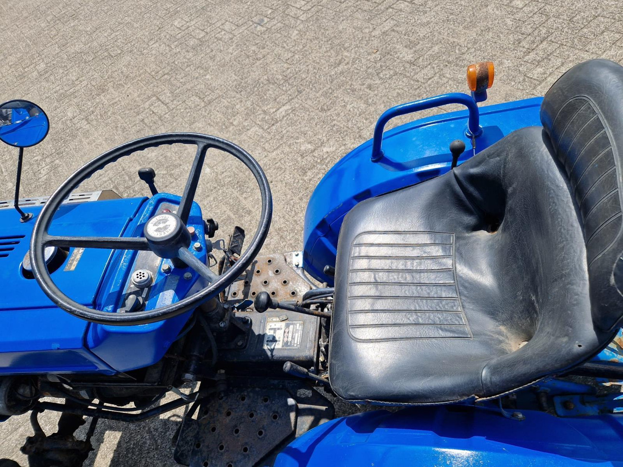 Iseki TX 1500 Minitractor met Grondfrees - Traktor: slika 5 Iseki TX 1500 Minitractor met Grondfrees - Traktor: slika 5