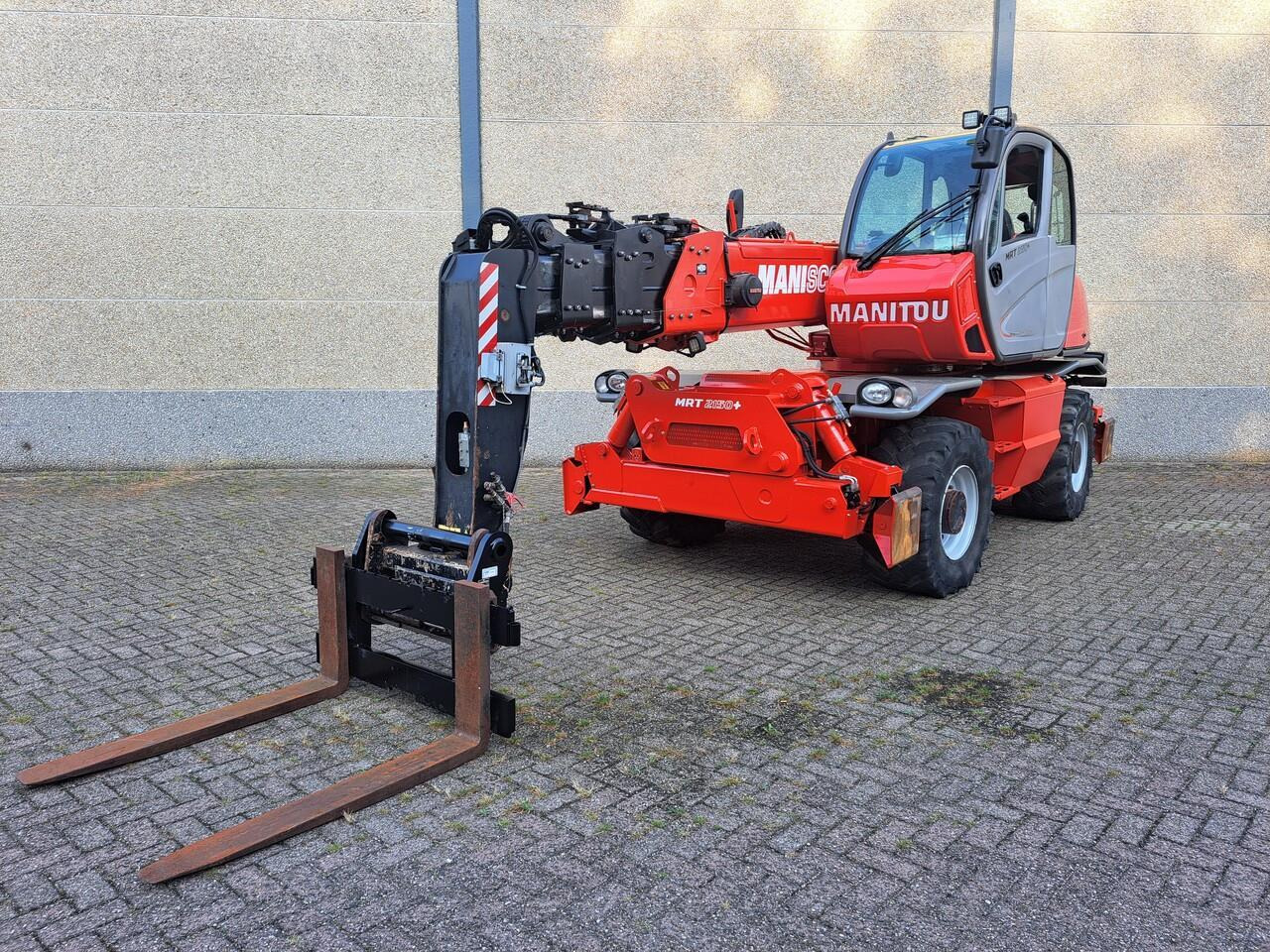 Manitou MRT 2150+ Privilege All-Terrain Roterende Verreiker (2015) - Teleskopski viličar: slika 1 Manitou MRT 2150+ Privilege All-Terrain Roterende Verreiker (2015) - Teleskopski viličar: slika 1