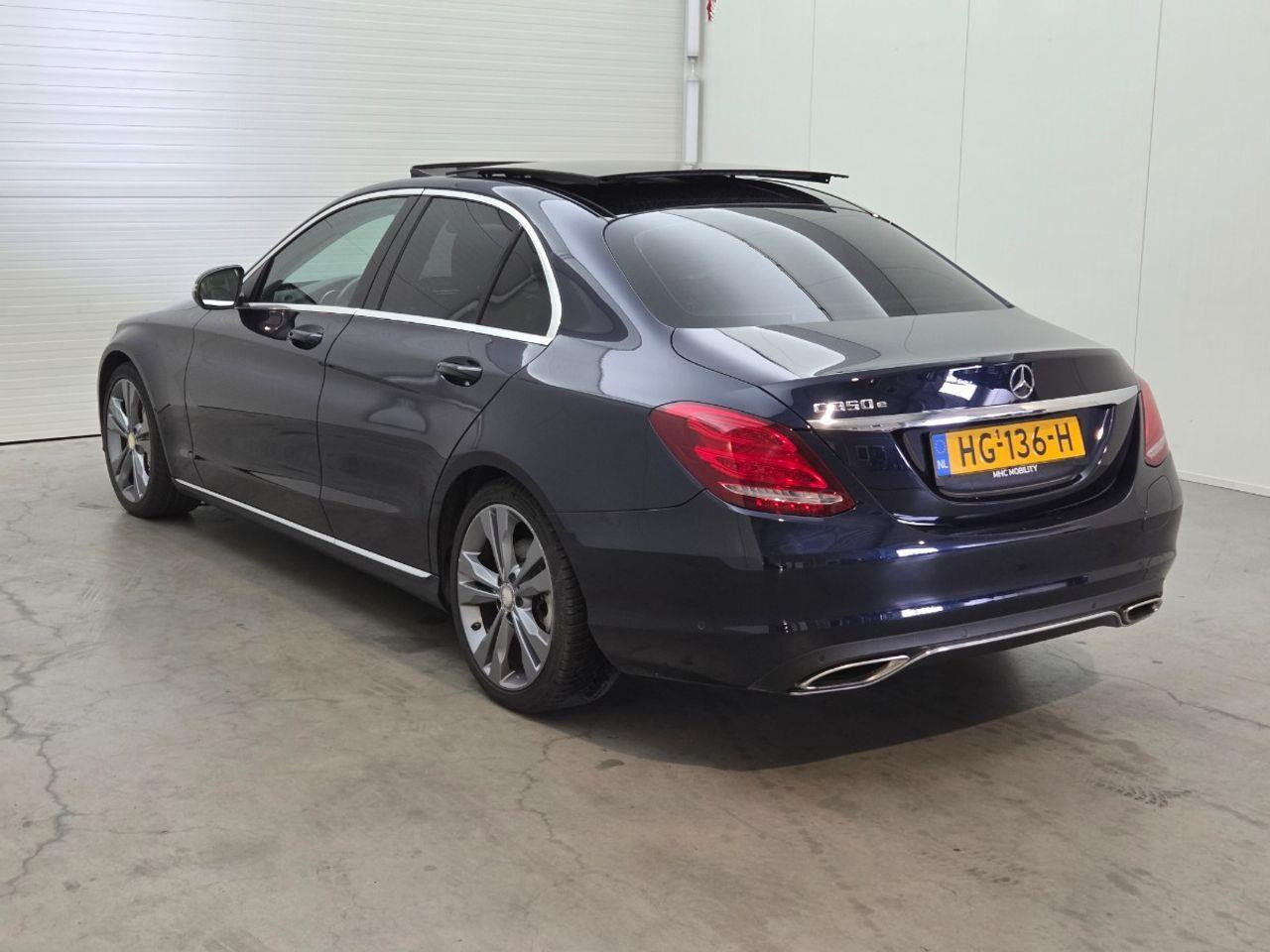 Mercedes - Benz C - klasse 350 e Lease Edition | 2015 | 219.087 km | HG136H | NAP: Logisch - Avtomobil: slika 3 Mercedes - Benz C - klasse 350 e Lease Edition | 2015 | 219.087 km | HG136H | NAP: Logisch - Avtomobil: slika 3