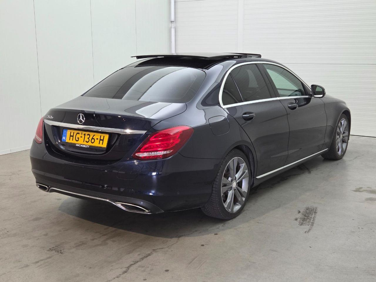 Mercedes - Benz C - klasse 350 e Lease Edition | 2015 | 219.087 km | HG136H | NAP: Logisch - Avtomobil: slika 4 Mercedes - Benz C - klasse 350 e Lease Edition | 2015 | 219.087 km | HG136H | NAP: Logisch - Avtomobil: slika 4