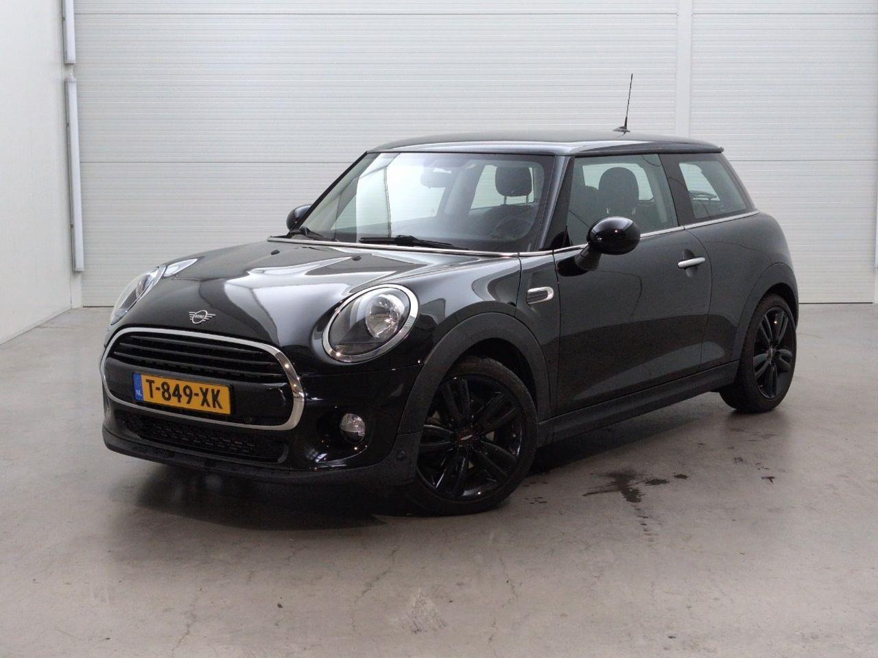 Mini Mini 1.5 One Salt | 2018 | 65.360 km | T849XK | NAP: Geen oordeel - Kombilimuzina: slika 1 Mini Mini 1.5 One Salt | 2018 | 65.360 km | T849XK | NAP: Geen oordeel - Kombilimuzina: slika 1