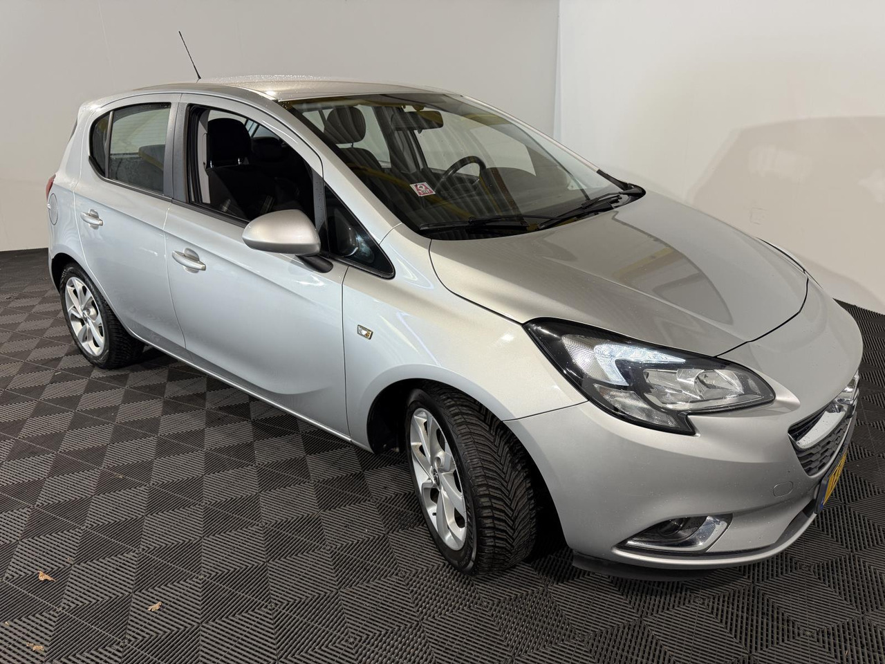 Opel | Corsa | 1.3 CDTI Color Edition | 2016 | 241.351 km | TZ774B | Geen oordeel - Kombilimuzina: slika 2 Opel | Corsa | 1.3 CDTI Color Edition | 2016 | 241.351 km | TZ774B | Geen oordeel - Kombilimuzina: slika 2
