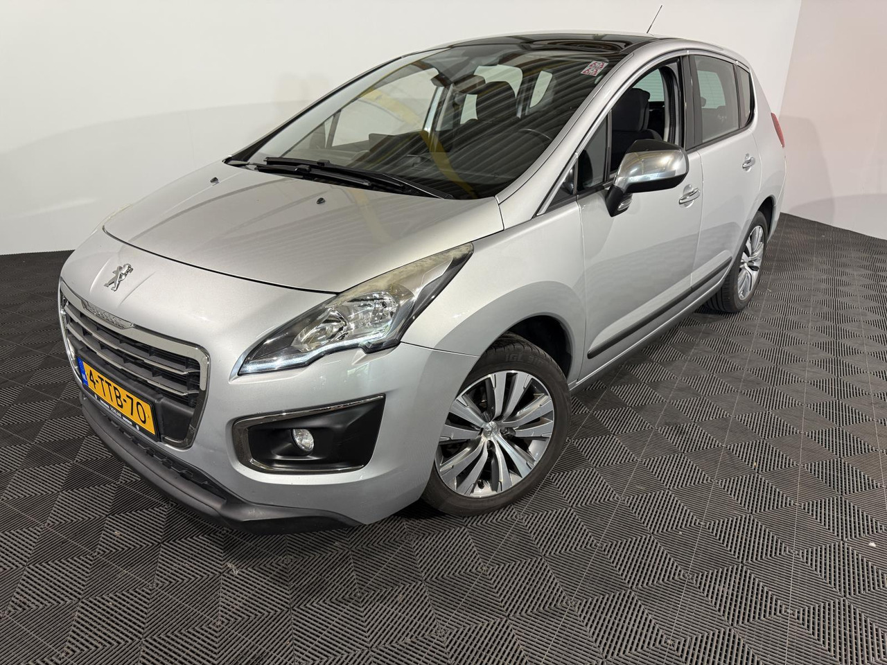 Peugeot 3008 1.6 THP Active | 2014 | 199.032 km | 4-TTB-70 - SUV: slika 1 Peugeot 3008 1.6 THP Active | 2014 | 199.032 km | 4-TTB-70 - SUV: slika 1