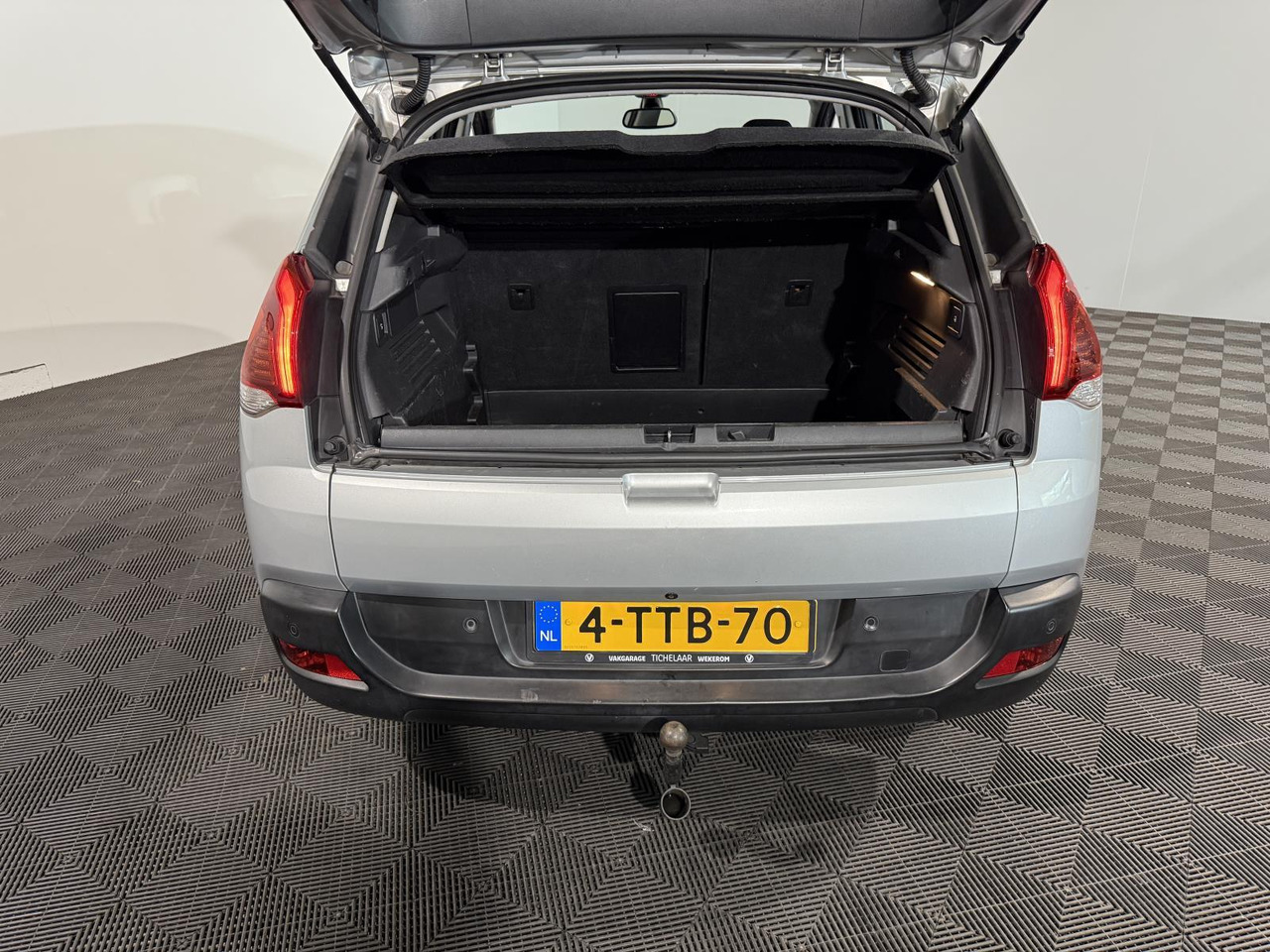 Peugeot 3008 1.6 THP Active | 2014 | 199.032 km | 4-TTB-70 - SUV: slika 5 Peugeot 3008 1.6 THP Active | 2014 | 199.032 km | 4-TTB-70 - SUV: slika 5
