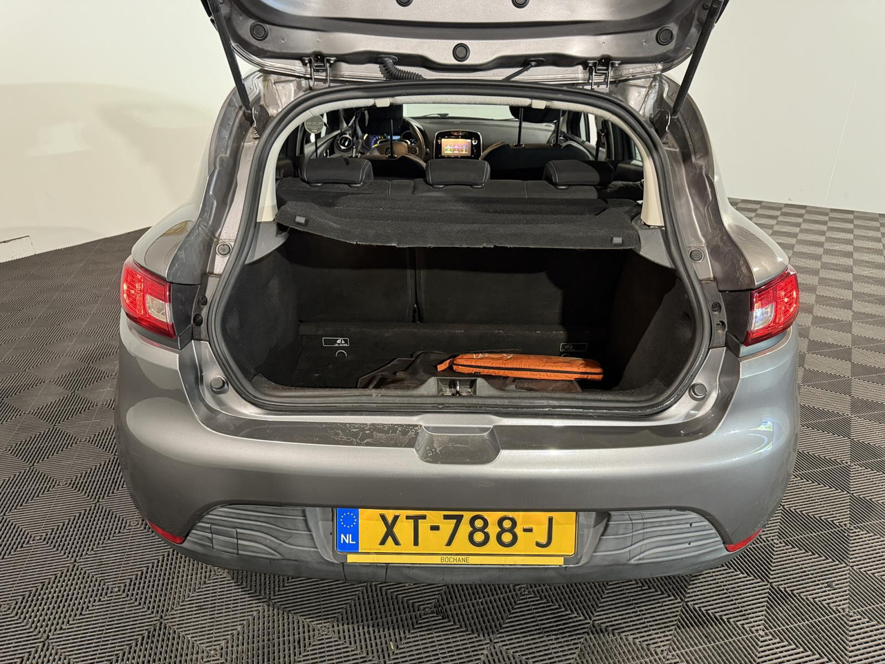 Renault | Clio | 0.9 TCe Dynamique | 2016 | 192.462 km | XT788J | Geen oordeel - Kombilimuzina: slika 5 Renault | Clio | 0.9 TCe Dynamique | 2016 | 192.462 km | XT788J | Geen oordeel - Kombilimuzina: slika 5