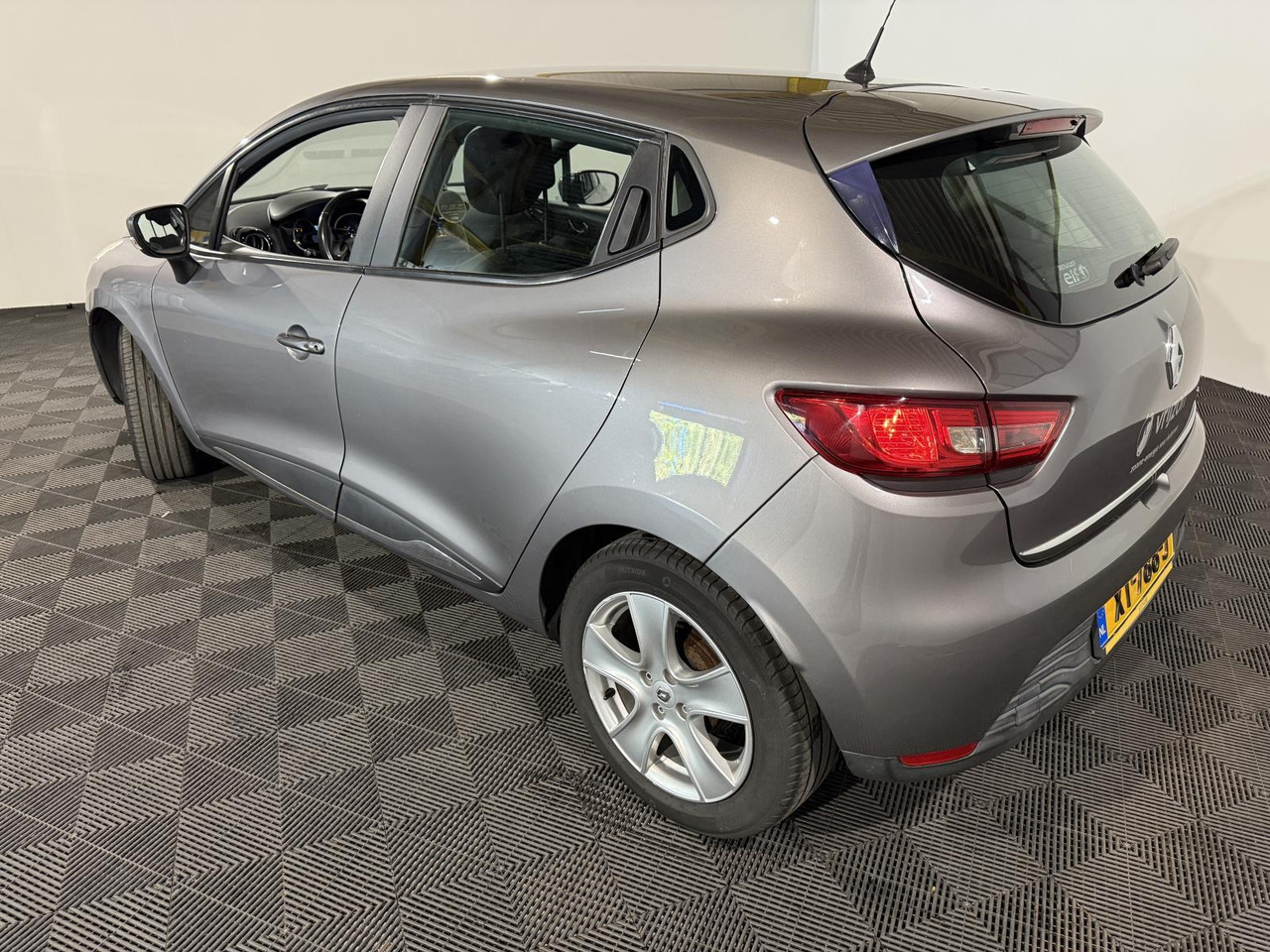 Renault | Clio | 0.9 TCe Dynamique | 2016 | 192.462 km | XT788J | Geen oordeel - Kombilimuzina: slika 3 Renault | Clio | 0.9 TCe Dynamique | 2016 | 192.462 km | XT788J | Geen oordeel - Kombilimuzina: slika 3