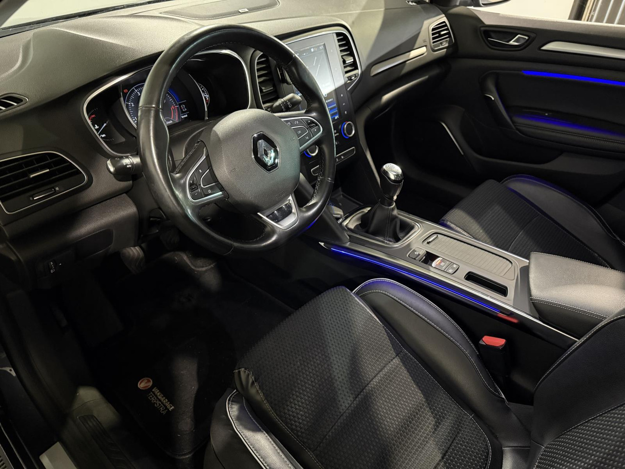 Renault | Mégane Estate | 1.2 TCe Bose | 2017 | 197.462 km | PP713F | Logisch - Avtomobil: slika 5 Renault | Mégane Estate | 1.2 TCe Bose | 2017 | 197.462 km | PP713F | Logisch - Avtomobil: slika 5