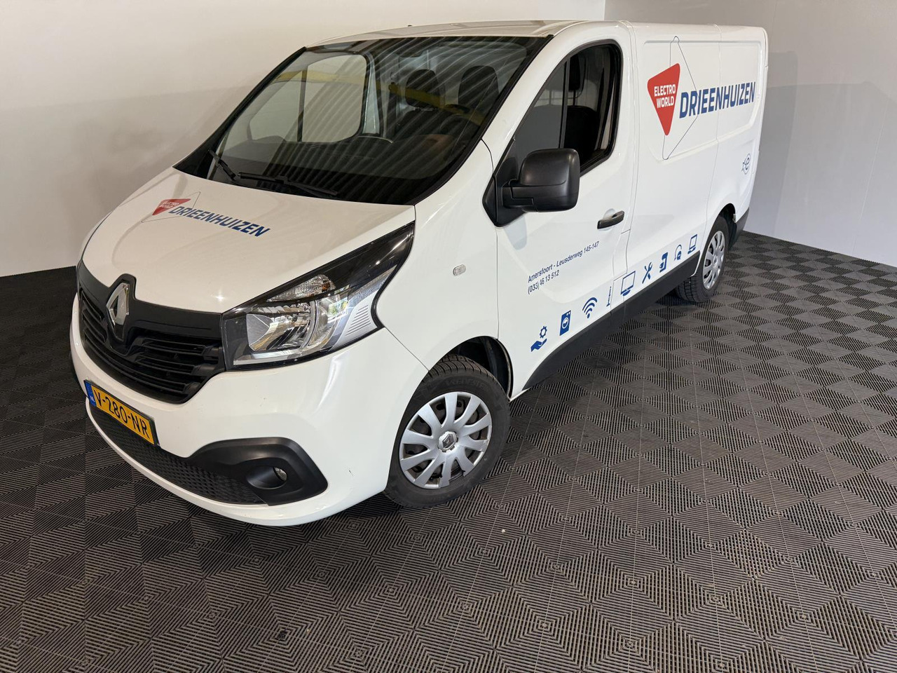 Renault Trafic 1.6 dCi T27 L1 H1 Comfort V-280-NR - Furgon: slika 1 Renault Trafic 1.6 dCi T27 L1 H1 Comfort V-280-NR - Furgon: slika 1