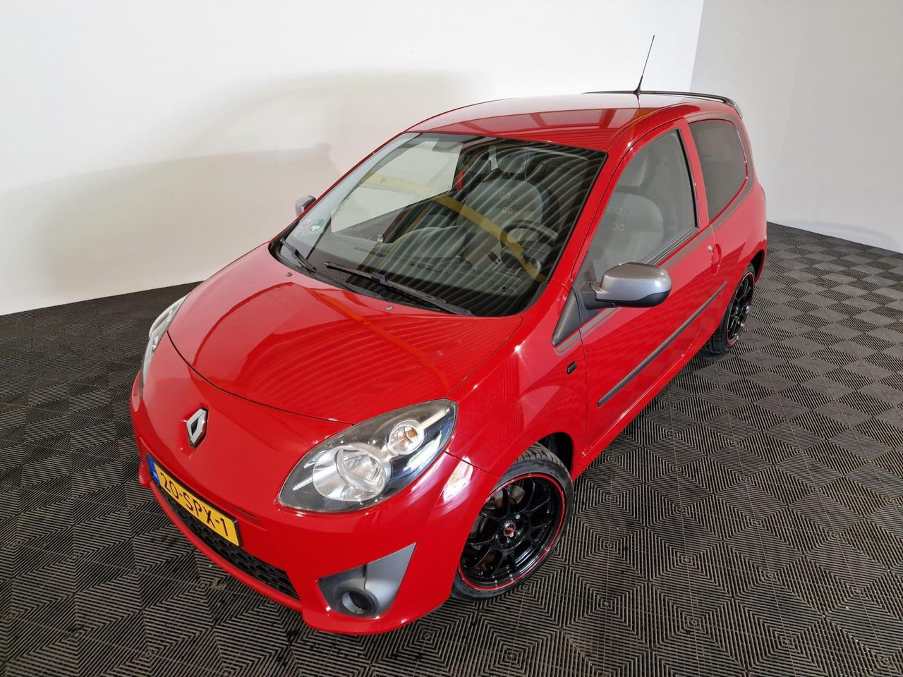 Renault Twingo 1.2-16V Collection 20-SPX-1 - Avtomobil: slika 1 Renault Twingo 1.2-16V Collection 20-SPX-1 - Avtomobil: slika 1