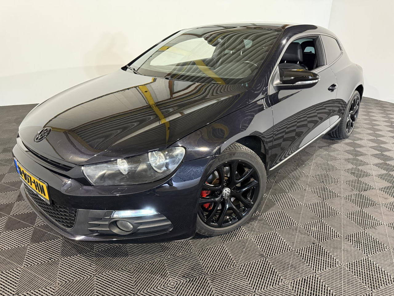 Volkswagen | Scirocco | 1.4 TSI | 2010 | 158.287 km | H107HN | Geen oordeel - Avtomobil: slika 1 Volkswagen | Scirocco | 1.4 TSI | 2010 | 158.287 km | H107HN | Geen oordeel - Avtomobil: slika 1