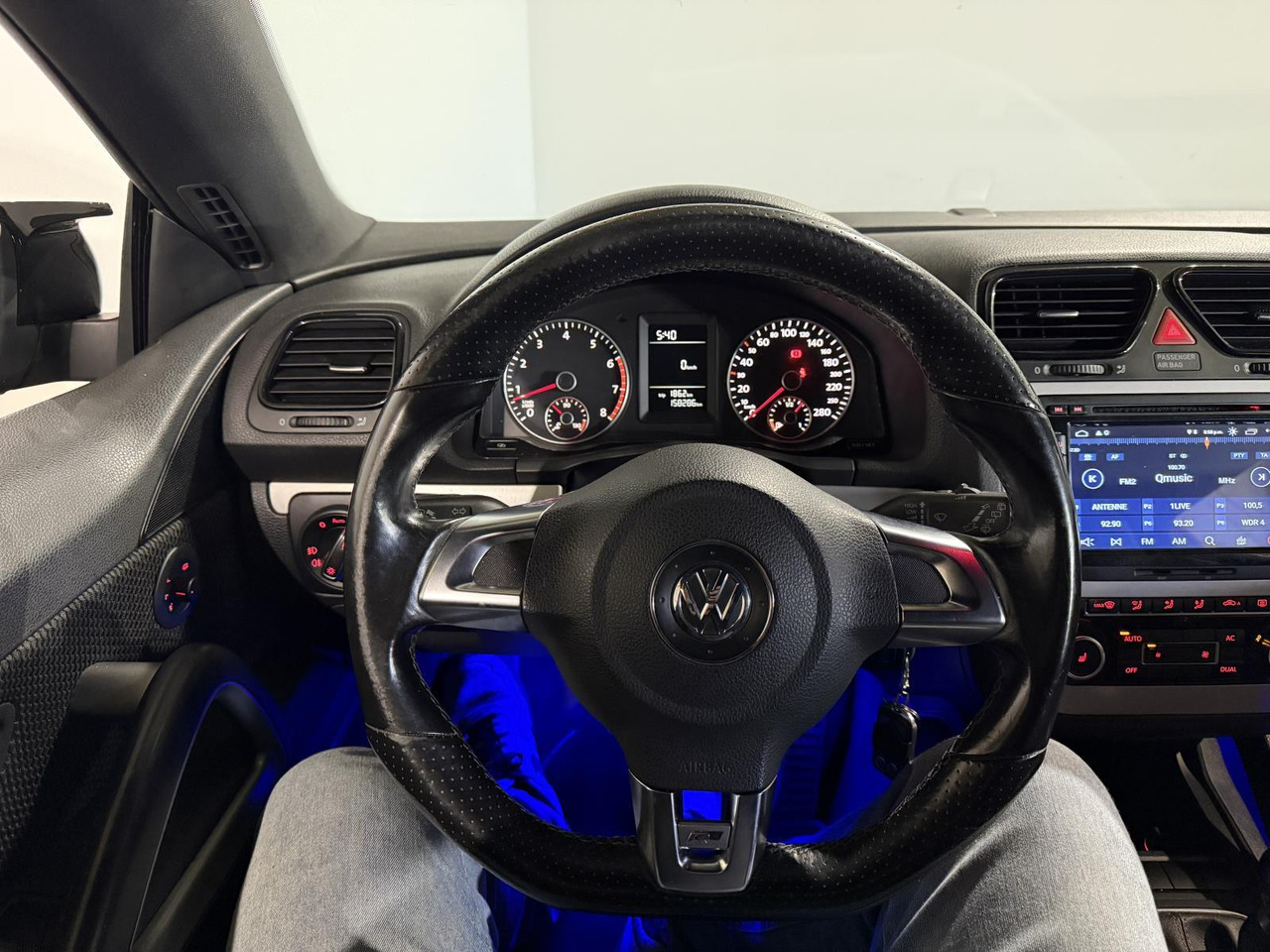 Volkswagen | Scirocco | 1.4 TSI | 2010 | 158.287 km | H107HN | Geen oordeel - Avtomobil: slika 3 Volkswagen | Scirocco | 1.4 TSI | 2010 | 158.287 km | H107HN | Geen oordeel - Avtomobil: slika 3