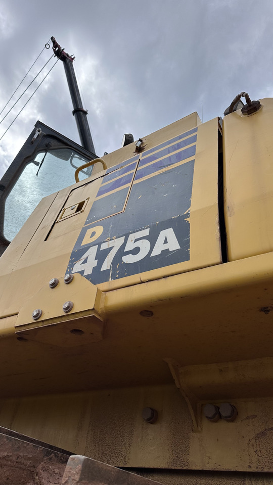 KOMATSU D475A-5EO - Orodje/ Oprema: slika 3 KOMATSU D475A-5EO - Orodje/ Oprema: slika 3