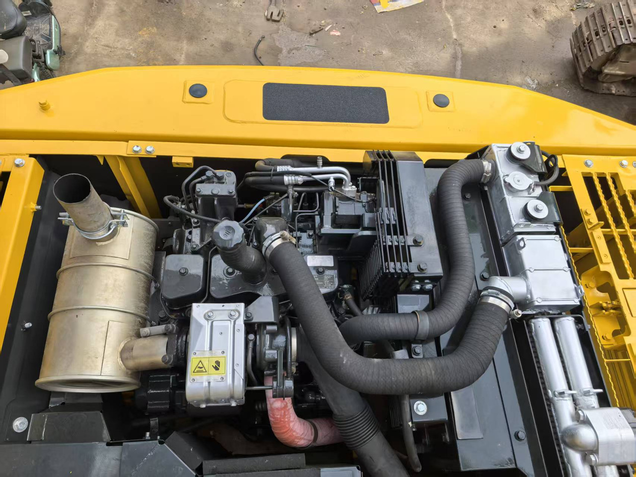 Bager goseničar KOMATSU PC160: slika 11