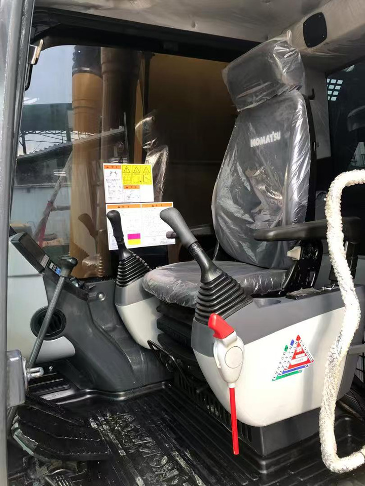 Komatsu PC220-8 - Bager goseničar: slika 4 Komatsu PC220-8 - Bager goseničar: slika 4