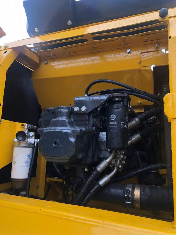 Komatsu PC220-8 - Bager goseničar: slika 5 Komatsu PC220-8 - Bager goseničar: slika 5