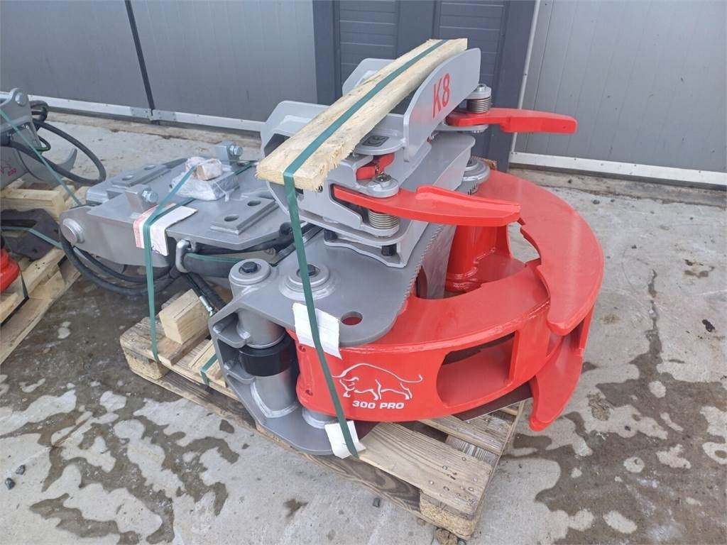 Bison 300pro Energiapuukoura - Grabež za Gradbeni stroj: slika 1 Bison 300pro Energiapuukoura - Grabež za Gradbeni stroj: slika 1