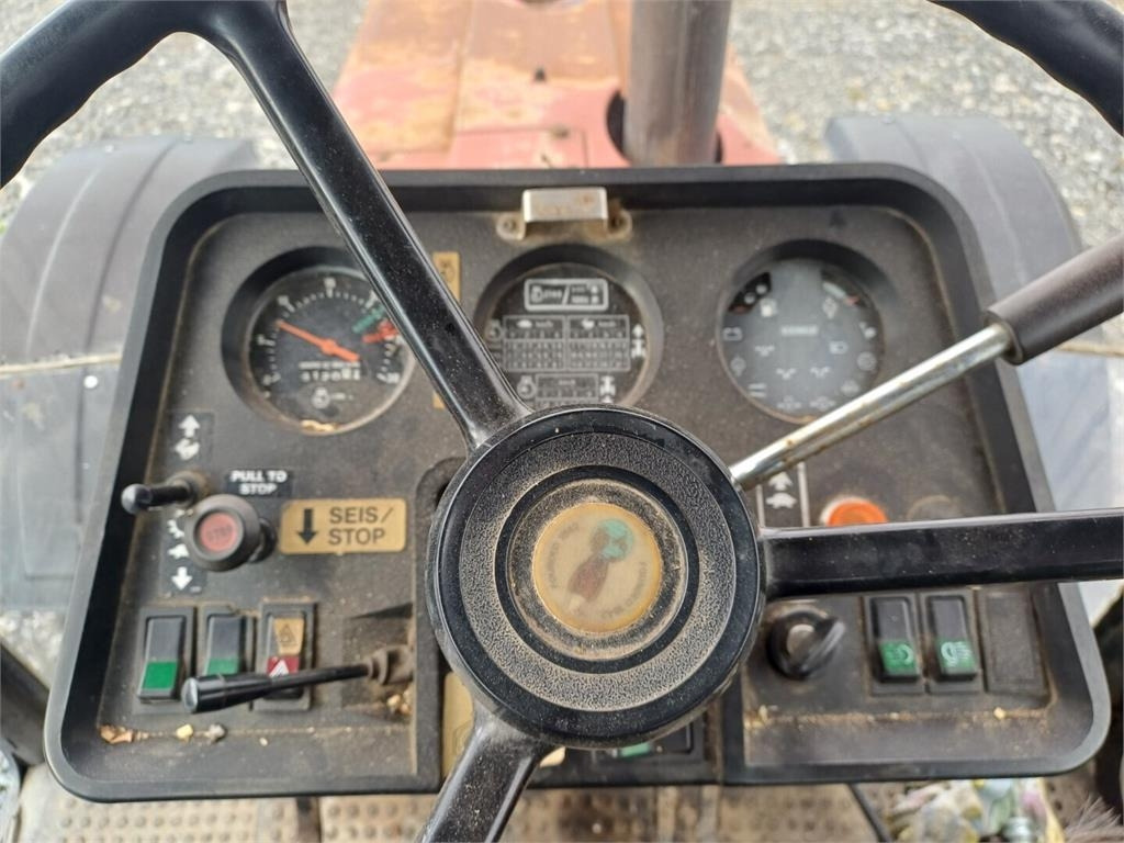 Traktor Case IH 685XL Hyvät renkaat.: slika 14 Traktor Case IH 685XL Hyvät renkaat.: slika 14