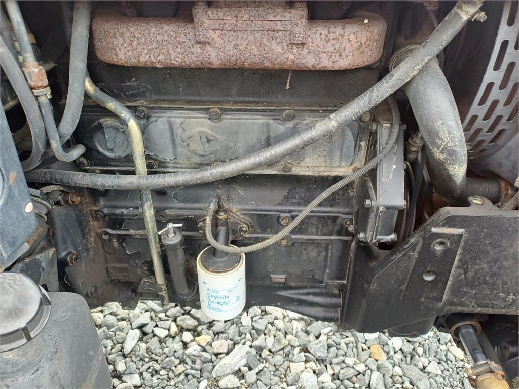 Traktor Case IH 685XL Hyvät renkaat.: slika 11 Traktor Case IH 685XL Hyvät renkaat.: slika 11