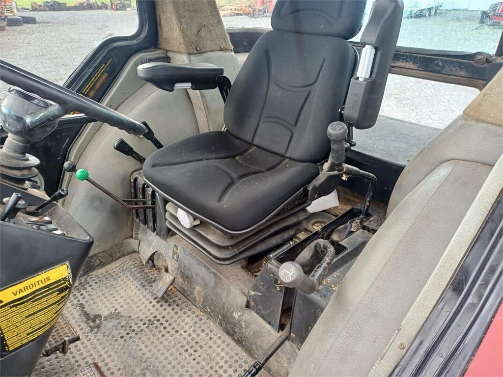 Traktor Case IH 685XL Hyvät renkaat.: slika 13 Traktor Case IH 685XL Hyvät renkaat.: slika 13